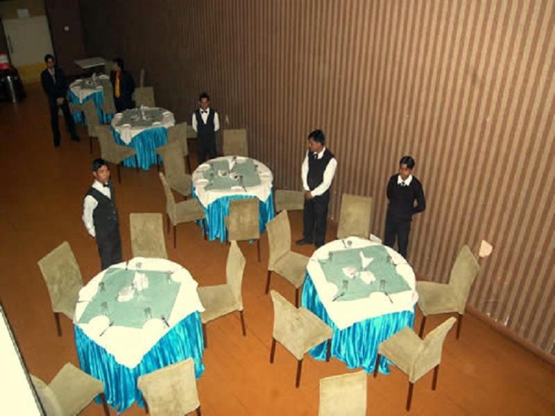 Hotel Royal Panna Shahjahanpur Exterior photo
