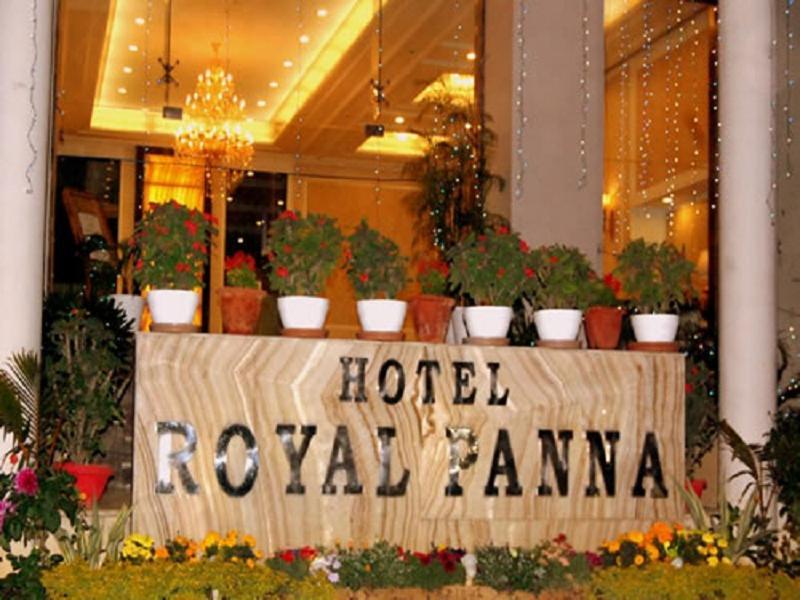 Hotel Royal Panna Shahjahanpur Exterior photo